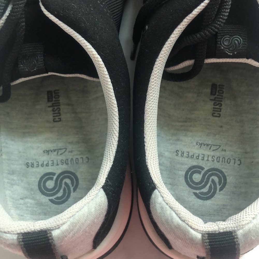 COPY - Clarks Cloudsteppers Black Snack Sneakers Size 7.5M lace up discontinued - Picture 7 of 12